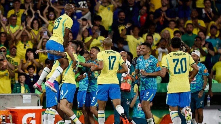 Brasil goleia Panamá em penúltimo jogo antes da Copa
